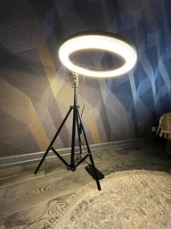 Світлодіодна лампа RZTK кільцева Spectra 36 RGB USB + штатив 2.1 м фото від покупців 2