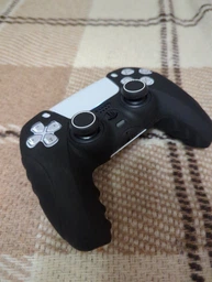 Якісний рельєфний силіконовий чохол White для геймпада DualSense Sony PlayStation 5 (PS5) + антиковзні накладки на стіки