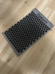 Массажный коврик Easyfit мат акупунктурный-аппликатор Кузнецова + валик-массажер для тела EF-2709-GB Серый с черным (56003160)