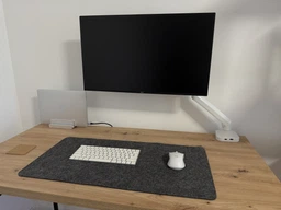 Настольное крепление для монитора OfficePro MA451W с пружиной 17-40" 2~12 кг White фото от покупателей 5