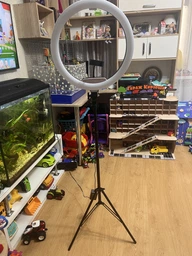 Кільцева лампа RGB LED 45 см для селфі зі штативом та тримачем на 3 телефони, лампа для фото та відеозйомок, блогерів, TikTok з регулювання яскравості, 16 кольорів, холодне/тепле/RGB світло RL-45T