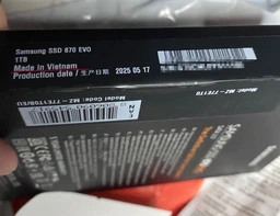 SSD диск Samsung 870 EVO 1TB (MZ-77E1T0BW) фото від покупців 7