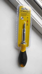 Отвертка Stanley 6 Way со сменными битами 6 в 1 190 мм (0-68-012) фото от покупателей 2