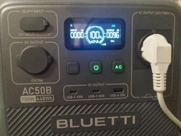 Зарядна станція Bluetti AC50B / 700 Вт / 448 Вт⋅год / LiFePO4 (PB931484)