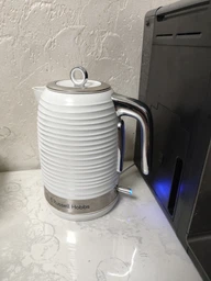 Електрочайник Russell Hobbs 24363-70