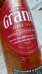 Виски Grant's Triple Wood 1 л 40% (5010327000039_5010327253749_5010327000497) фото от покупателей 3