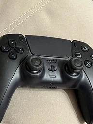 Накладки на стіки Skull & Co. White (6в1) для геймпадів Sony DualSense PS5 / DualShock PS4 / Pro Controller [455862619] фото від покупців 4