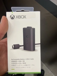 Набір для заряджання Microsoft Xbox Play and Charge (0889842590371) фото від покупців 3