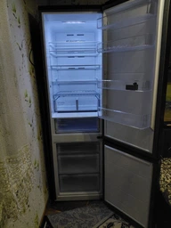 Двухкамерный холодильник Samsung RB38C679EB1/UA фото от покупателей 3
