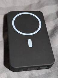 УМБ Павербанк 10000 mAh PD 22.5W Міні, Villini бездротова магнітна зарядка 15W Magsafe, швидка зарядка 3.0 PD, для айфона, телефона, роутера, вбудовані кабелі Lightning, Type-C , V-0017 фото від покупців 12