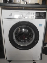Стиральная машина узкая Electrolux EW6SM427BU