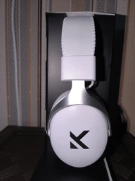 Наушники MCHOSE V9 PRO Black Беспроводная Игровая Гарнитура, Радиоканал/Bluetooth/3.5мм. Съемный Микрофон, RGB Подсветка, Обьемный звук 7.1, Автономная робота 250 Часов фото от покупателей 12