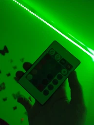 Розумна світлодіодна LED стрічка гірлянда Smart RGB 5050 з Bluetooth додатком + пульт. Комплект 5 метрів водостійкий працює від USB і Powerbank (Павербанка) чорна