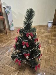 Штучна Ялинка Royal Tree RT-4-1 Принцеса 60 см зелена з інієм фото от покупателей 8