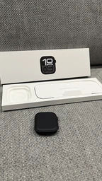 Смарт-годинник Apple Watch Series 10 GPS 42mm Jet Black Aluminium Case with Black Sport Band - S/M (MWWE3QH/A) фото від покупців 1