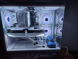 Видеокарта XFX AMD Radeon RX 9060 XT 16GB Mercury OC White Gaming Edition (RX-96TMERCW9) (GDDR6, 128 bit, PCI-E v5.0 x16) фото от покупателей 2