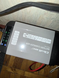 Зарядное устройство Qoltec Smart Monolith charger for LiFePO4 AGM GEL SLA 40A 12V (5901878519562) фото от покупателей 5
