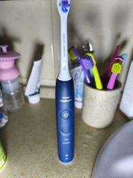 Электрическая зубная щетка PHILIPS Sonicare HX7400/06 серии 6100 фото от покупателей 9