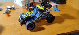 Конструктор LEGO Technic Внедорожник багги для гонок 219 деталей (42164) фото от покупателей 2