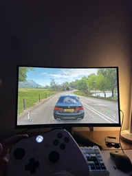 Монітор 23.8" MSI MAG 244C -- FullHD / VA 180Hz Curved 1500R / 1ms (MPRT) / 8-Bit + FRC / DCI-P3 84% / Adaptive-Sync / Less Blue Light / AI Vision / HDMI 2.0b фото від покупців 9
