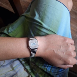 Годинник Casio LA-670WEA-7EF
