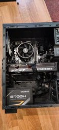 Видеокарта GIGABYTE GeForce RTX 5070 WINDFORCE SFF 12G (GV-N5070WF3-12GD) фото от покупателей 3