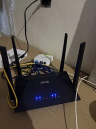 Маршрутизатор ASUS RT-AX52 WiFi 6/ AX1800 / 1 Гбит/с/ поддержка технологии MESH