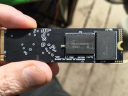 SSD накопитель 1 TB WD Black SN850X (WDS100T2X0E) фото от покупателей 9