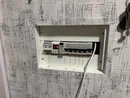 Переключатель I-0-II Hager SFB225 2P 25А трехпозиционный перекидной автомат для ввода резервного питания модульный рубильник
