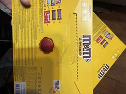 Набір M&M's & Friends M Бандероль 190 г (4823053701023)