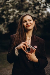 Набор Fujifilm INSTAX MINI EVO Hybrid Black черная фотокамера мгновенной печати / картридж 10 фото / чехол черный / подарочная упаковка фото от покупателей 5
