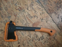 Универсальный топор Fiskars X-series X18 Universal S (1069103) фото от покупателей 13