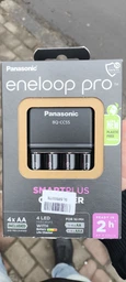 Зарядний пристрій для акумуляторів АА/ААА Panasonic Smart-Quick Charger + 4 AA 2500 мАгод (K-KJ55HCD40E) фото від покупців 1
