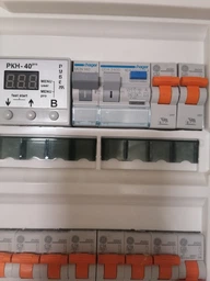 Дифференциальное реле (УЗО) 2-полюсный Hager 40/0,03A CDA240D
