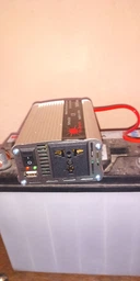 Інвертор напруги Voltronic Himastar DC 500 Вт: 250 Вт, 12/220 В з апроксимованою синусоїдою, 1 універсальна розетка, 1 x USB DC: 5 В/2.4 A, клеми + затискачі, Q40 (YT28492)