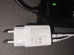 Сетевое зарядное устройство RZTK Block PD 30W USB-A + USB-C White фото от покупателей 4