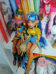Кукла Monster High Core Refresh Cleo De Nile & Pet Cobra - Монстер Хай Клео Де Нил в золотой блузке с питомцем Коброй и аксессуарами (HXH74) - Игровой набор Mattel фото от покупателей 1