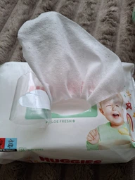 Дитячі вологі серветки Huggies OverClean 56 шт (5029053567822) фото від покупців 8
