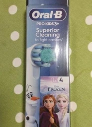Насадки для електричної зубної щітки Oral B Kids Frozen Крижане серце фроузен набір насадок до електрощітки ельза і анна орал б , 4 шт