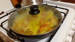Жаровня чугунная литая с ушками с стеклянной крышкой 26*6 см Т103СЗУк