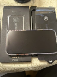 Защитное стекло с аппликатором ArmorStandart Black Icon Supreme EZ для смартфона Apple iPhone 17 Pro Max Black (ARM86408)