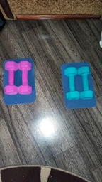 Гантели для фитнеса пластиковые цельные (неразборные) + коврик OSPORT Lite 2шт по 1 кг (OF-0214) Красный фото от покупателей 8