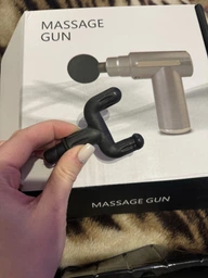 Перкуссионный массажер - пистолет для тела поративный, MASSAGE GUN Зеленый фото от покупателей 1