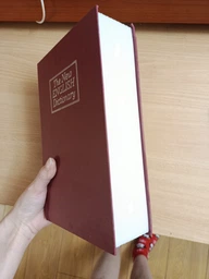 Книга сейф словник із кодовим замком червона 24 см фото від покупців 1