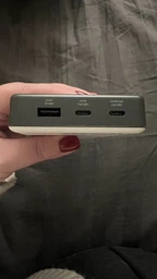 Varta Power Bank Energy 10000 мАч оснащенный усовершенствованной технологией безопасности c зарядным кабелем фото от покупателей 2