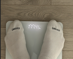 Весы напольные RZTK Slim Scale Black фото от покупателей 17