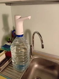 Помпа для води RZTK Bottle Pump 4W Dark фото від покупців 1