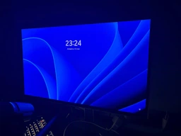 Монитор 27" Samsung Odyssey OLED G6 G60SF (LS27FG602SIXUA) -- OLED QHD / 0.03 мс (GtG) / 500Гц / DCI P3 99% / VESA DisplayHDR True Black 500 / AMD FreeSync Premium Pro / NVIDIA G-Sync Compatible / Pivot фото от покупателей 4