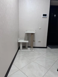 Когтеточка царапка для кошки коту с двумя лежанками 75*60*40см серая фото от покупателей 13