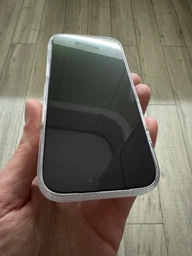 Захисне скло NEUCHATEL Corning Gorilla Glass для iPhone 17 Pro фото від покупців 1